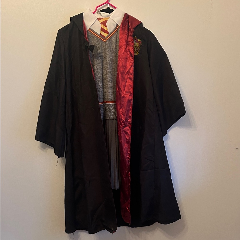 Girls Black and Red Wizard Costume Robe with Gryffindor Tie
